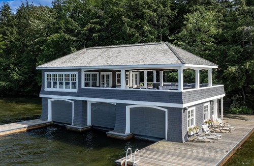 Muskoka Lakes Cottage | 6 bed, 8 bath Beautiful Lake Joe Compound! Sunsets, Boathouse, Sauna & Gym!