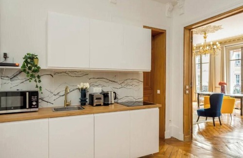 Madeleine Apartment | 6 bedroom Apartment Ideally located near Opéra & Place Vendôme