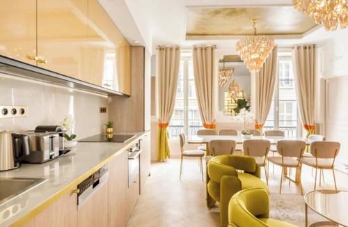 Chaussee-d'Antin Apartment | 6 BR APT in Opéra district and close to Louvre and Champs-Elysées