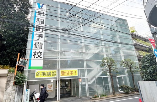 Takadanobaba Apartment | 6 min. from Takadanobaba Station on Yamanote Line, Shinjuku-ku, Tokyo Various gourmet restaurants High accessibility to Shinjuku and Ikebukuro Especially inexpensive and hearty restaurants are available.