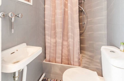 Clignancourt Resort | 60 m² Private room ∙ 1 bedroom ∙ 1 guest