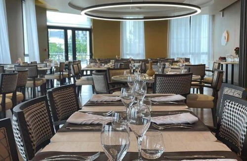Saint-Ouen Apartment | 60 m² Serviced apartment ∙ 2 bedrooms ∙ 3 guests