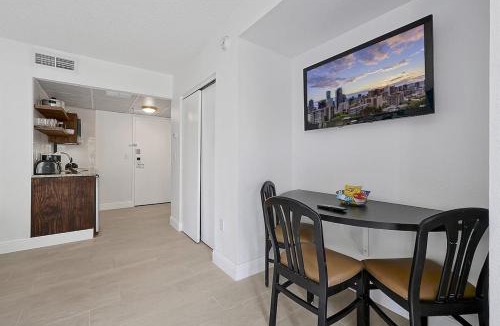 Southwest Orlando Apartment | 6165 CARRIER DR #1212 ORLANDO 1BED