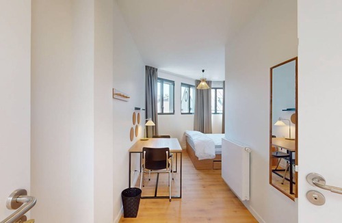 Suresnes Resort | 618 m² Private room ∙ 1 bedroom ∙ 2 guests