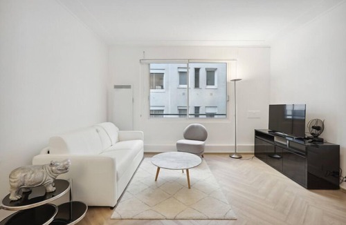 Champs-Elysees Apartment | 623 Suite Mont - Superb apartment in Paris
