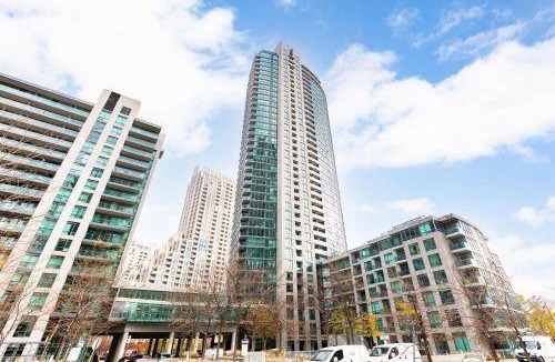Fort York Apartment | 65 m² Apartment ∙ 2 bedrooms ∙ 4 guests