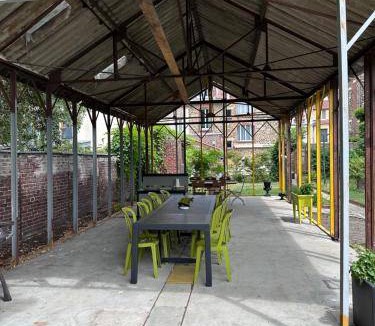 Noisy-le-Sec Bed & Breakfast | 65 m² Bed and breakfast ∙ 5 guests