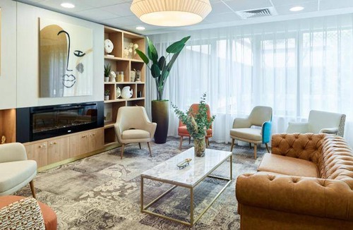 Suresnes Apartment | 65 m² Serviced apartment ∙ 2 bedrooms ∙ 3 guests