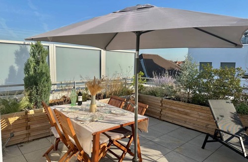 Saint-Denis Apartment | 66 m² Apartment ∙ 2 bedrooms ∙ 6 guests