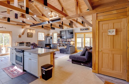 Curwensville Cabin | 7 Mi to Bilger's Rocks: Secluded 7-Acre Retreat