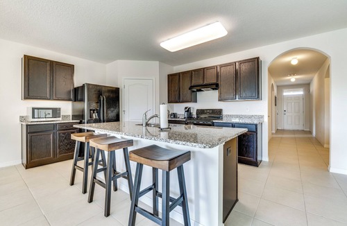 Buena Ventura Lakes House | 7 Mi to USTA: Waterfront 'Tennis House' w/Yard!