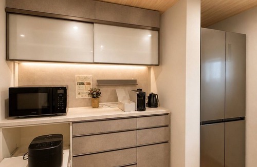 Taito House | 7-minute walk from Iriya Station | Accommodates up to 12 guests | Private rental: 111 ㎡ | 2-minute walk to a 24-hour supermarket