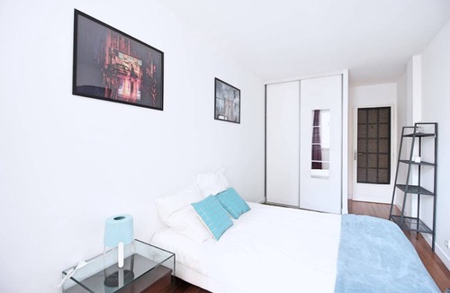 18th Arrondissement Resort | 70 m² Private room ∙ 1 bedroom ∙ 3 guests