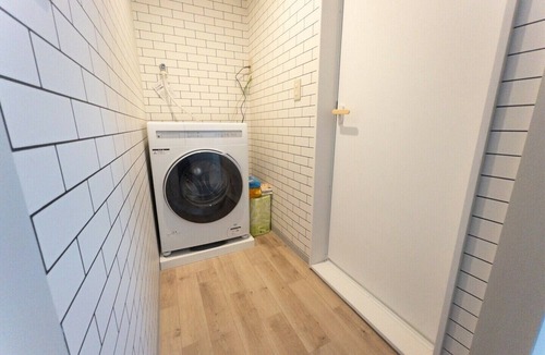 Kabukicho Apartment | 701-Natural Wood Room｜8 ppl |Custom Queen Bunk Beds｜Golden Gai & Kabukicho|40㎡