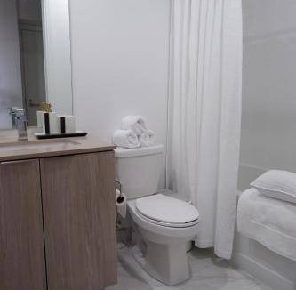 Humber Bay Shores Apartment | 74 m² Apartment ∙ 2 bedrooms ∙ 6 guests