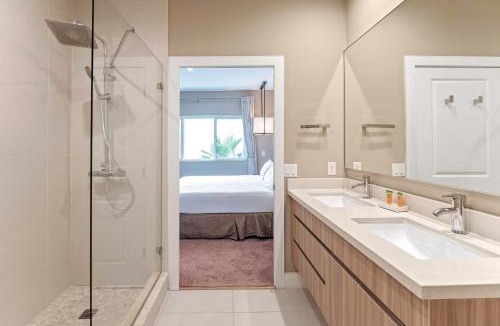 Florida Central Atlantic Coast House | 7462 Magic Village 8guests 4suites near Disney and 192