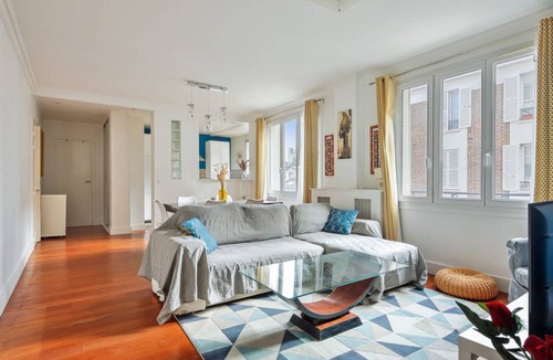 La Garenne-Colombes Apartment | 75 m² Apartment ∙ 2 bedrooms ∙ 4 guests