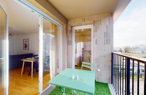 Choisy-le-Roi Resort | 75 m² Private room ∙ 1 bedroom ∙ 2 guests