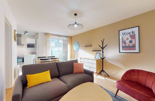 Choisy-le-Roi Resort | 75 m² Private room ∙ 1 bedroom ∙ 2 guests