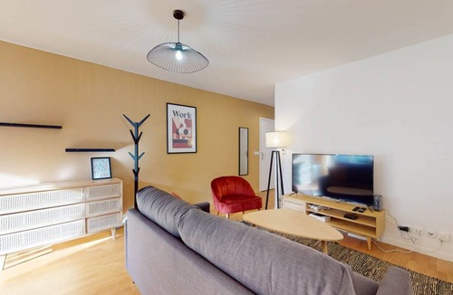 Choisy-le-Roi Resort | 75 m² Private room ∙ 1 bedroom ∙ 2 guests