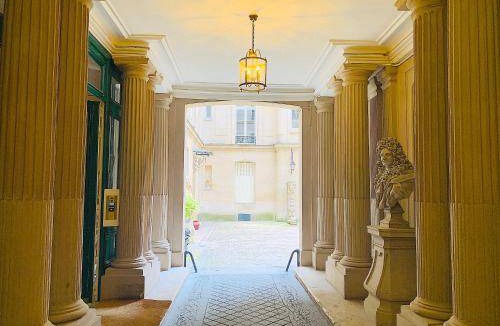 Champs-Elysees Apartment | 78 m² Apartment ∙ 2 bedrooms ∙ 4 guests