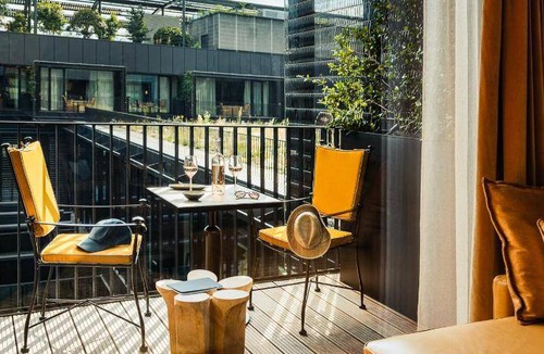 Paris City Center Hotel | 78 m² Hotel ∙ 127 guests