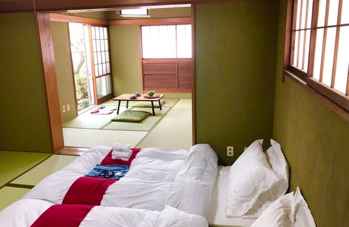 Okubo Apartment | 8 minutes walk from ShinOkubo Beautiful Japanes - Shinjuku A relaxing room with a beautiful Japanese garden Enjoy the night view of Shinjuku on the 178 square meter roof terrace / Shinjuku-ku Tokyo