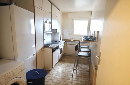 11th Arrondissement Resort | 80 m² Private room ∙ 1 bedroom ∙ 4 guests