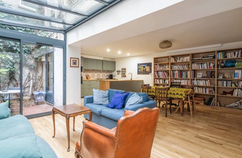 11th Arrondissement Apartment | 81 m² Apartment ∙ 2 bedrooms ∙ 4 guests