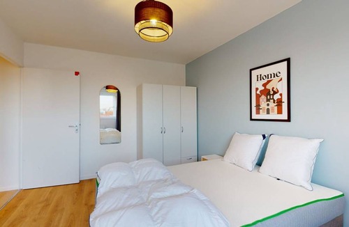 Choisy-le-Roi Resort | 82 m² Private room ∙ 1 bedroom ∙ 2 guests