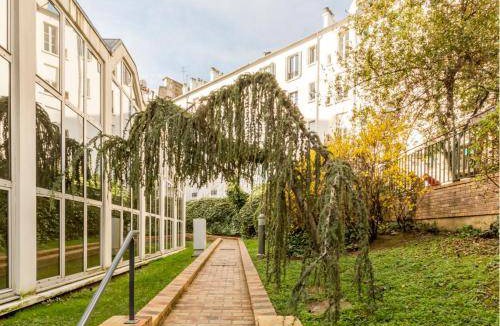 Grenelle Apartment | 85 m² Apartment ∙ 3 bedrooms ∙ 8 guests
