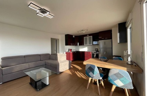 Saint-Denis Apartment | 85 m² Apartment ∙ 3 bedrooms ∙ 8 guests
