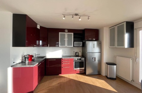 Saint-Denis Apartment | 85 m² Apartment ∙ 3 bedrooms ∙ 8 guests
