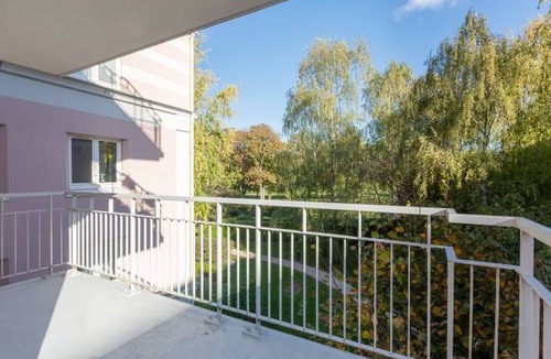 L'Hay-les-Roses Apartment | 86 m² Apartment ∙ 3 bedrooms ∙ 4 guests