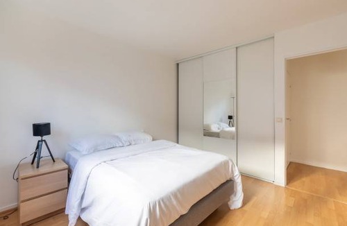 L'Hay-les-Roses Apartment | 86 m² Apartment ∙ 3 bedrooms ∙ 4 guests