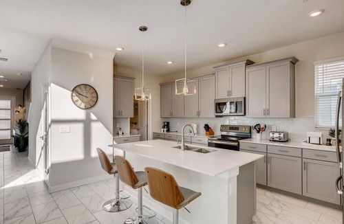 Four Corners House | 871 DS - Exquisite 5BR Retreat with Pool