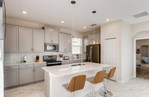 Four Corners House | 871 DS - Exquisite 5BR Retreat with Pool