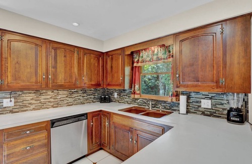 White Haven House | 9 acres w stream lawns firepit gameroom bar gazebo by stream 2mi to ski mtn