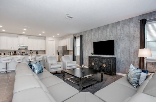 Indian Ridge Villa | 9 Bed 6 Bath Pool Resort Themed Decor