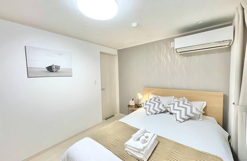 Nishiikebukuro Apartment | 9 - min to Ikebukuro, 2 - min to Yomachi. Cost - eff, 4 - pax. Room 102.