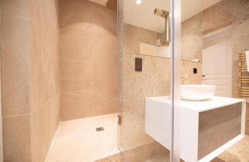 Strasbourg -Saint-Denis Apartment | 90 m² Apartment ∙ 2 bedrooms ∙ 6 guests