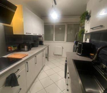 Pierrefitte-sur-Seine Villa | 90 m² Villa ∙ 4 bedrooms ∙ 8 guests