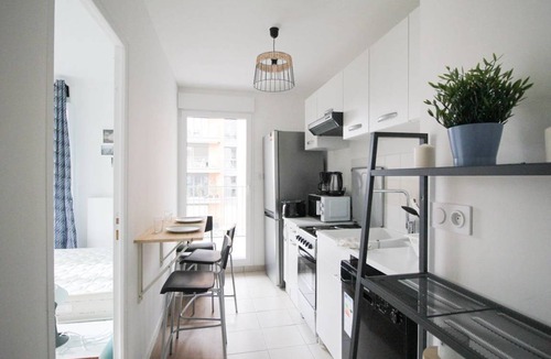 Clichy Resort | 90 m² Private room ∙ 1 bedroom ∙ 5 guests