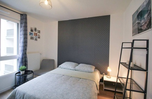 Clichy Resort | 90 m² Private room ∙ 1 bedroom ∙ 5 guests