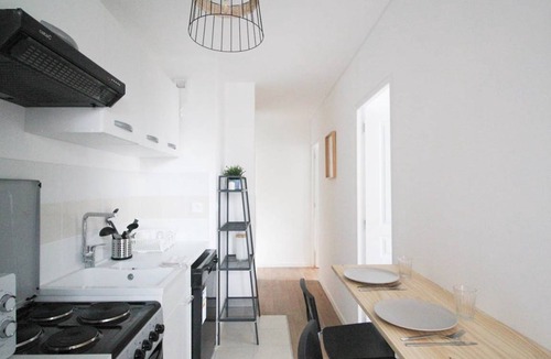 Clichy Resort | 90 m² Private room ∙ 1 bedroom ∙ 5 guests