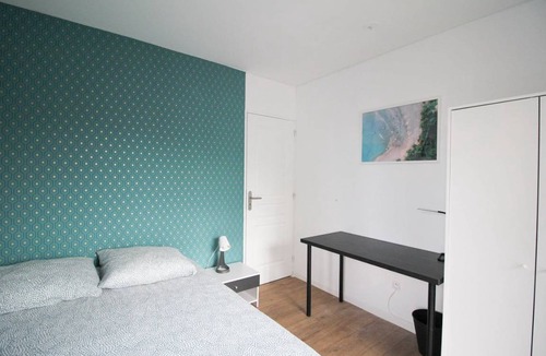 Clichy Resort | 90 m² Private room ∙ 1 bedroom ∙ 5 guests