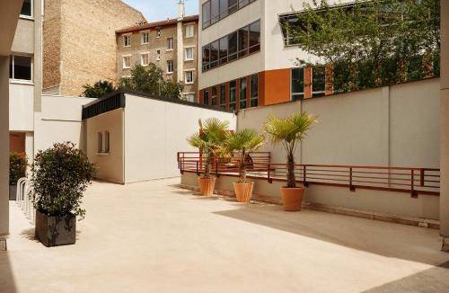 Montrouge Apartment | 90 m² Serviced apartment ∙ 3 bedrooms ∙ 8 guests