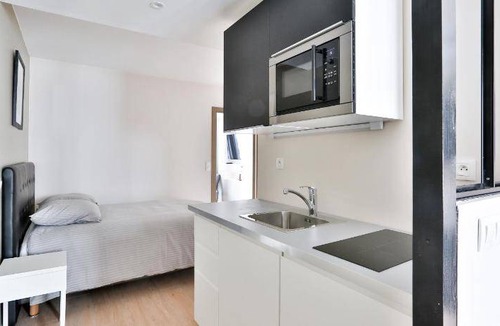 Strasbourg -Saint-Denis Apartment | 95 m² Apartment ∙ 3 bedrooms ∙ 14 guests