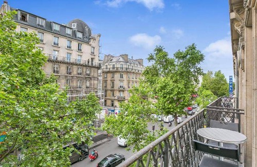 Strasbourg -Saint-Denis Apartment | 95 m² Apartment ∙ 3 bedrooms ∙ 14 guests
