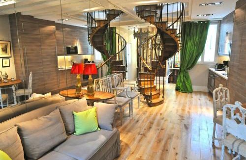 Sorbonne Apartment | A Balcony on Notre Dame